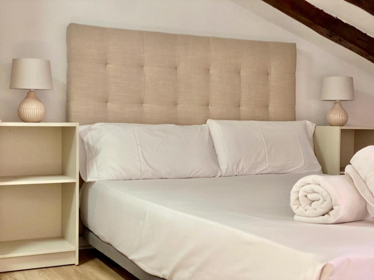 Charming Malasana Attic Madrid Buitenkant foto