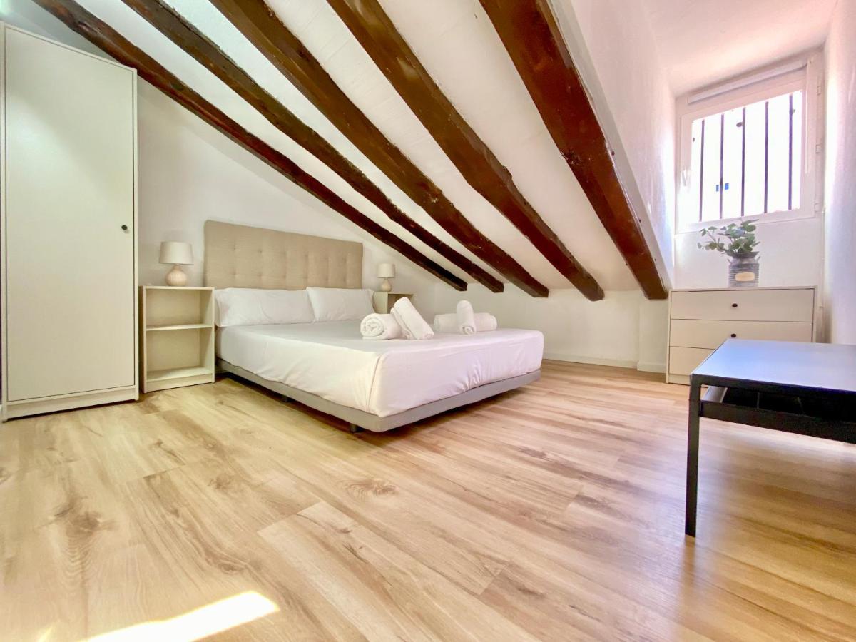 Charming Malasana Attic Madrid Buitenkant foto