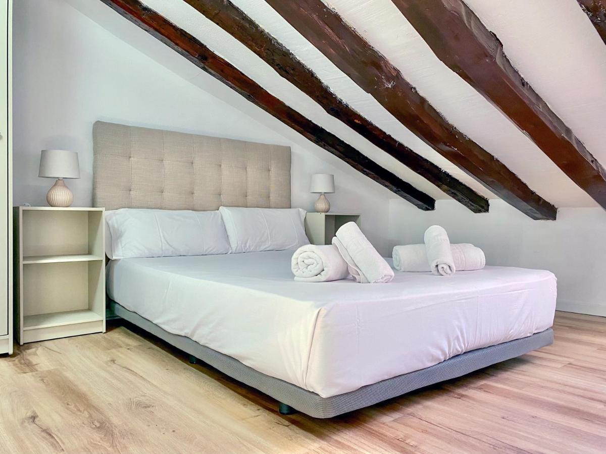 Charming Malasana Attic Madrid Buitenkant foto